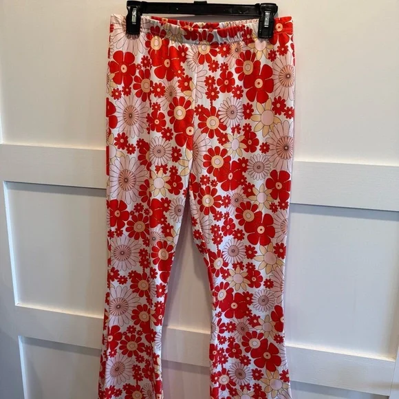 Floral Flare 2XL Pants in Red and White Color - Picture 2 of 6